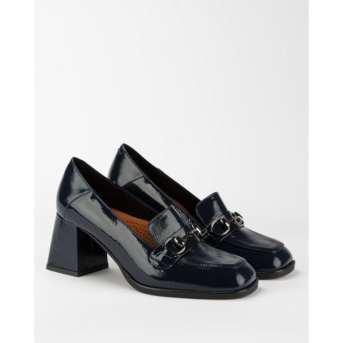Navy blue leather pumps with 7cm block heel