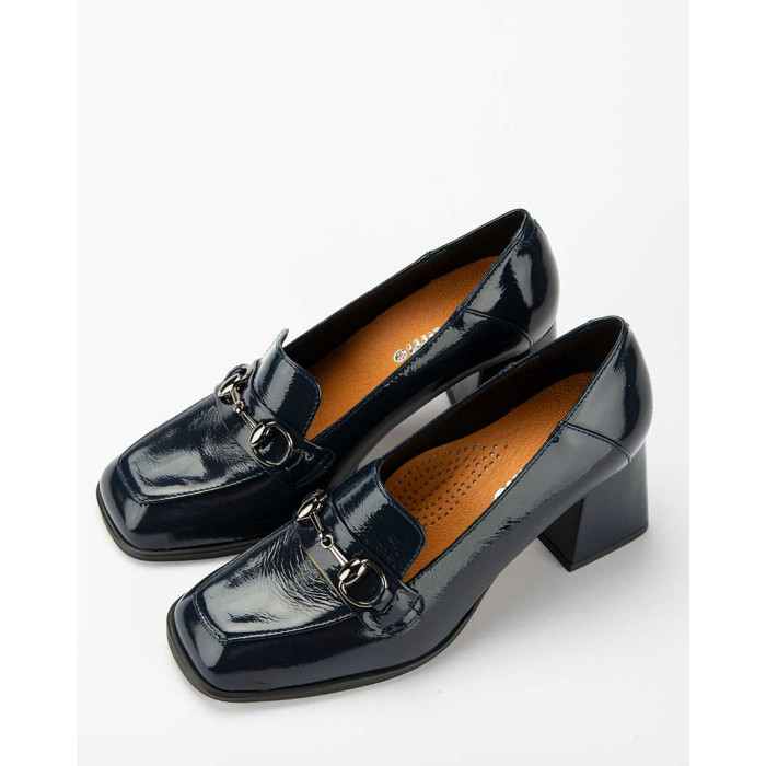 Navy blue leather pumps with 7cm block heel