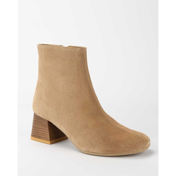Beige velour boots on 5cm heel