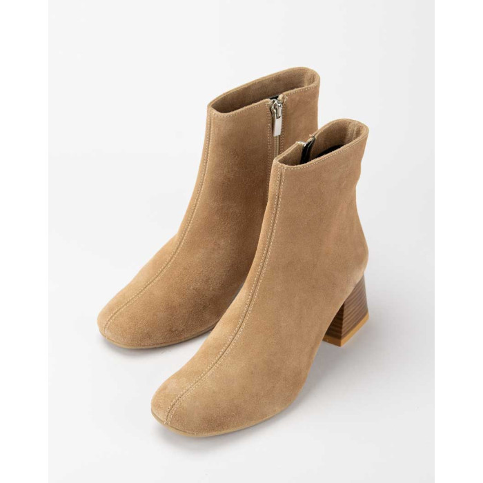 Beige velour boots on 5cm heel