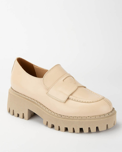 Beige leather moccasin on...