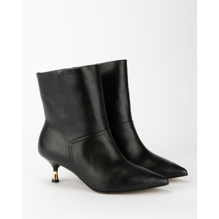 Czarne botki na 4 cm obcasie skóra licowa BOTIMO