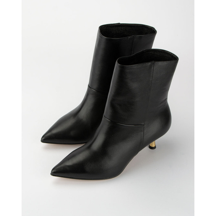 Czarne botki na 4 cm obcasie skóra licowa BOTIMO