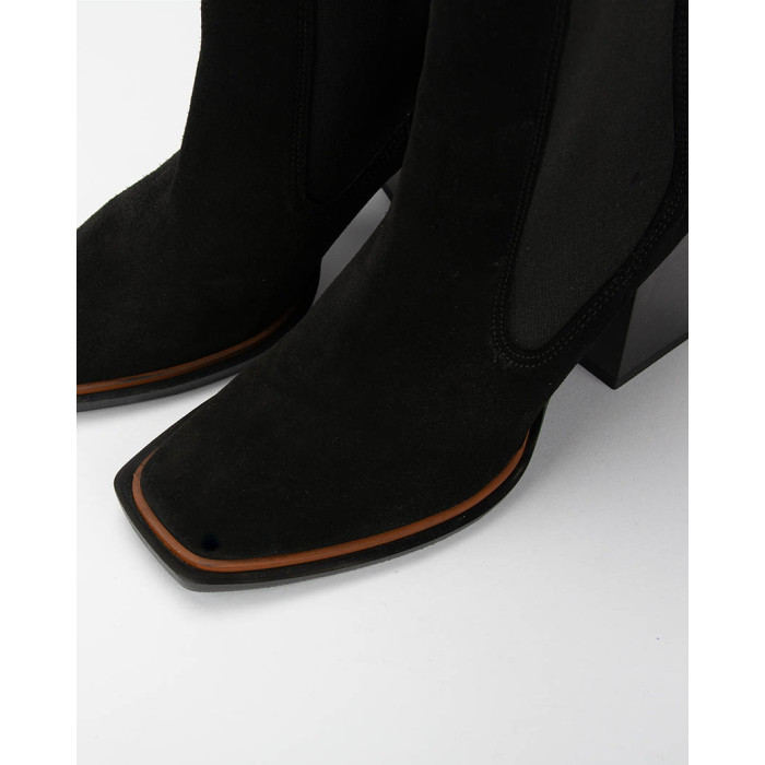 Czarne botki na obcasie ze skóry nubukowej BOTIMO