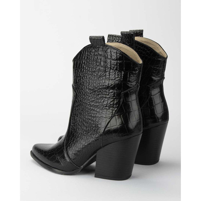 Black croco cowboy boots with thick heel