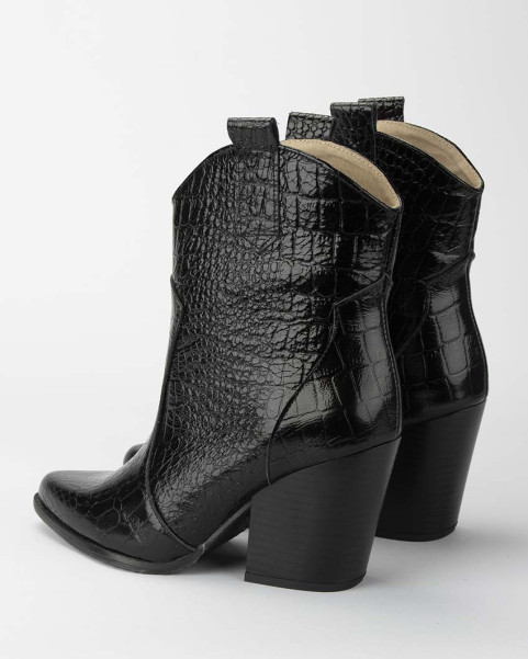 Black croco cowboy boots with thick heel