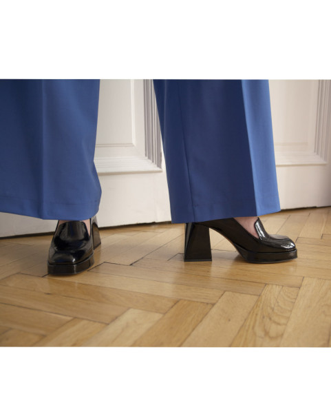 Black leather pumps on 8cm block heel