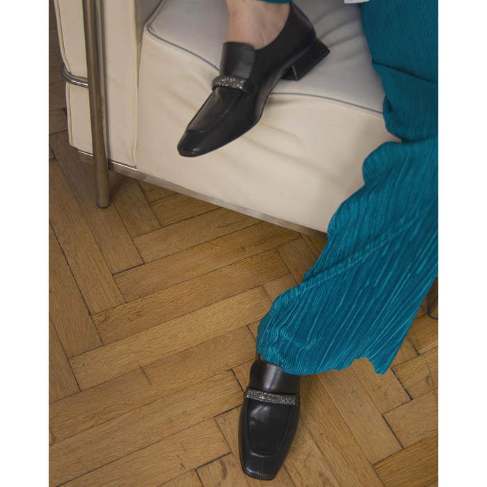 Black leather moccasins with low heel BOTIMO