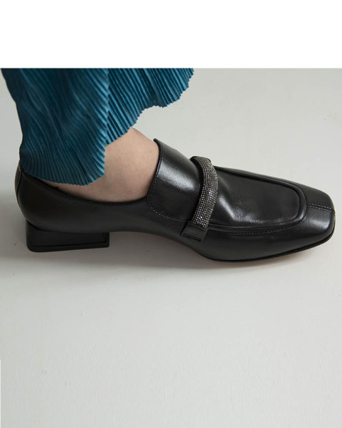 Black leather moccasins with low heel BOTIMO