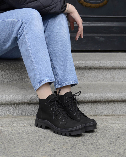 Black nubuck platform boots