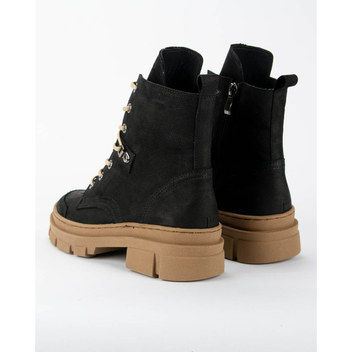 Black insulated leather platform boots