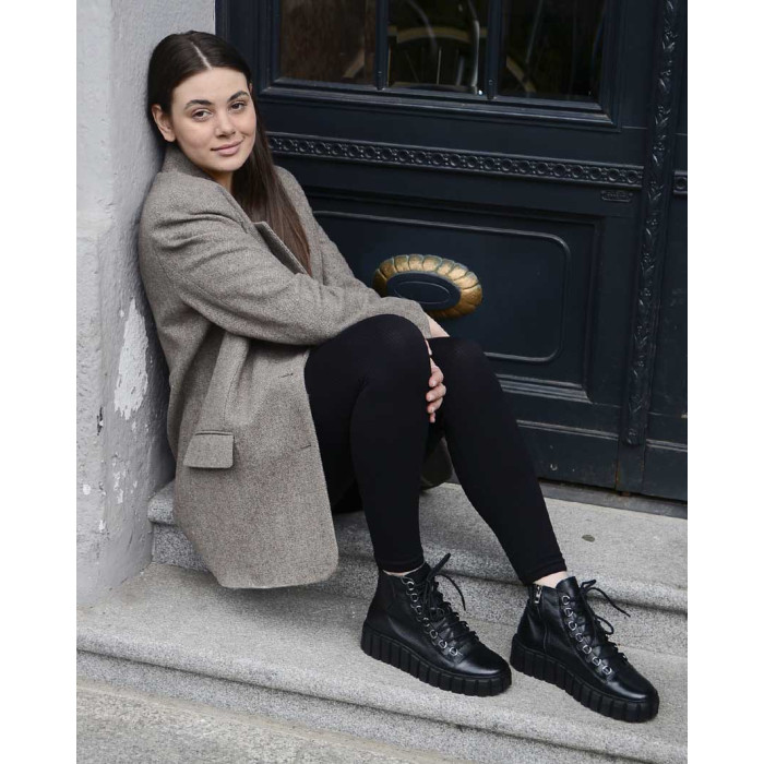 Czarne, ocieplane trampki skórzane BOTIMO