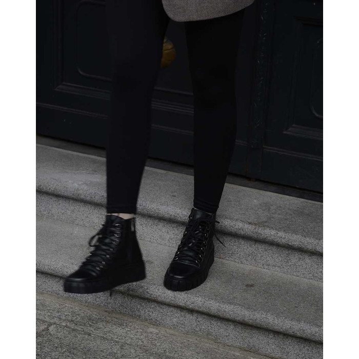 Czarne, ocieplane trampki skórzane BOTIMO