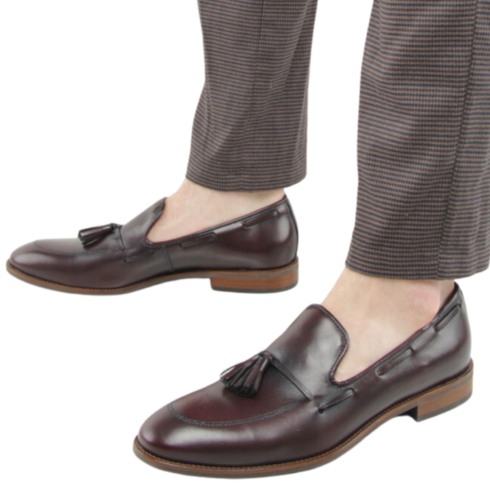 Bordowe mokasyny z frędzlem