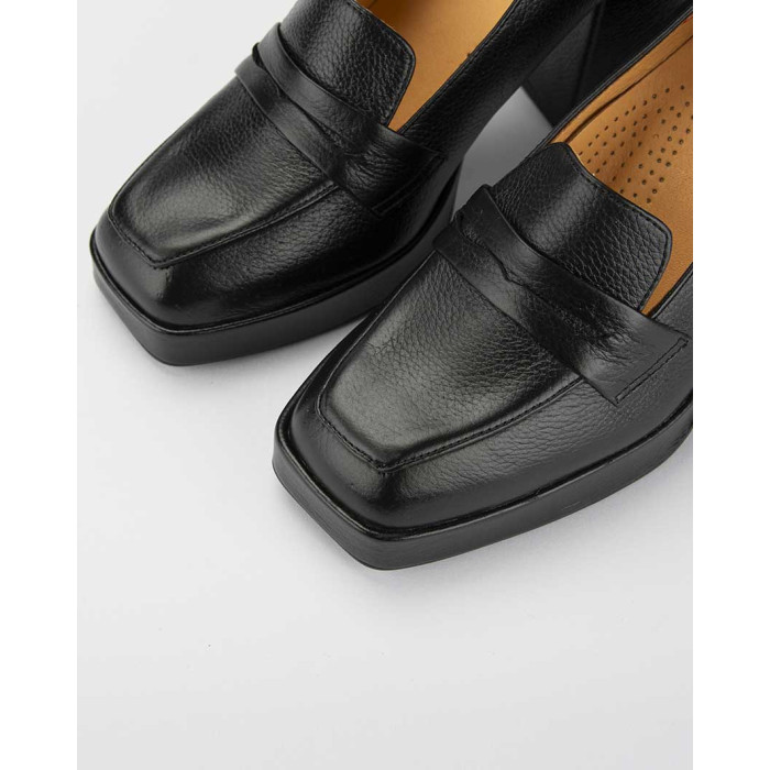 Czarne czółenka skórzane na 8cm klocku