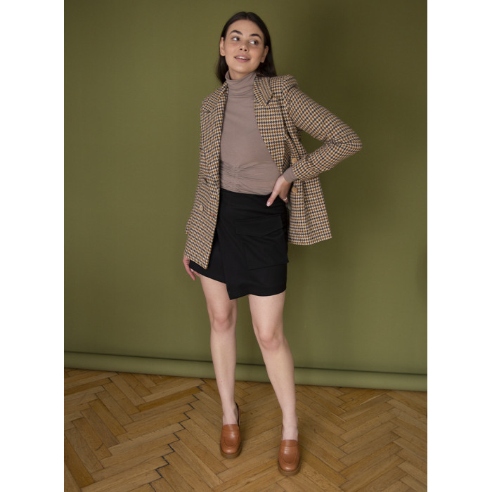 Red leather pumps on a thick sole