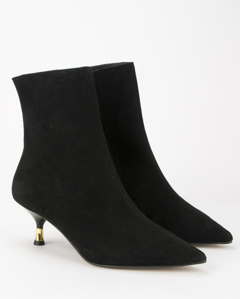 Black boots on 4 cm heel suede leather