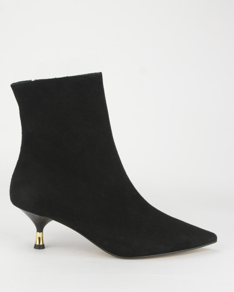 Black boots on 4 cm heel suede leather