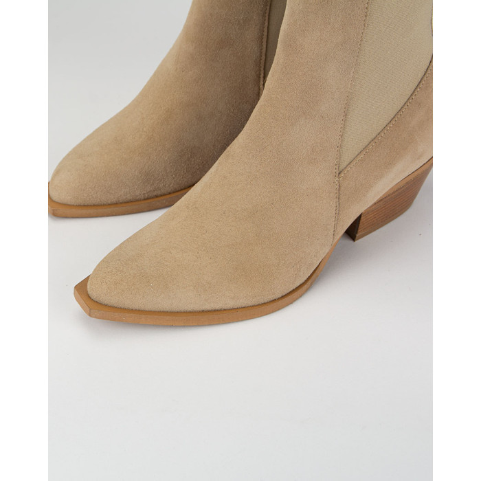 Beige classic leather boots with low heel