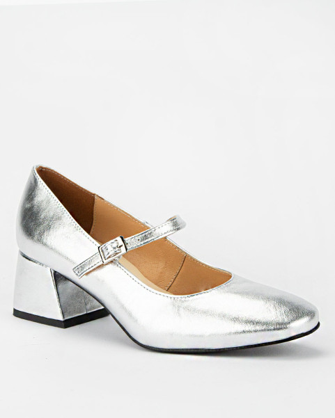 Silver pumps with 4.5 cm heel