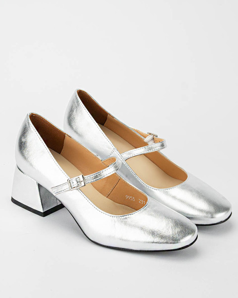 Silver pumps with 4.5 cm heel