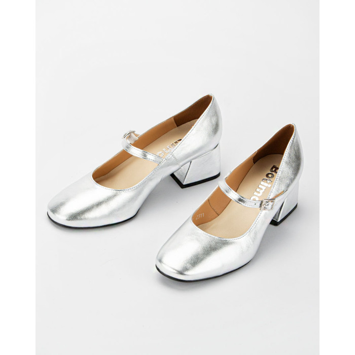 Silver pumps with 4.5 cm heel