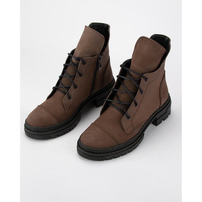 Brown nubuck leather insulated boots