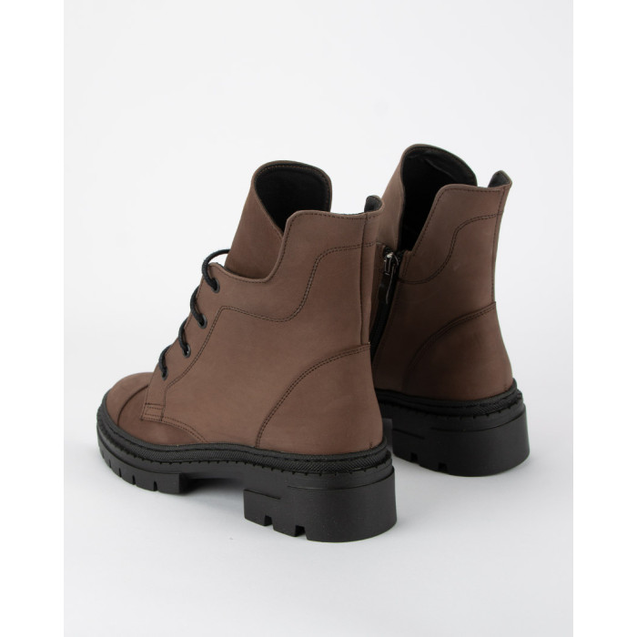 Brown nubuck leather insulated boots