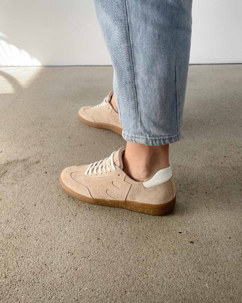 Beige leather sneakers from BOTIMO