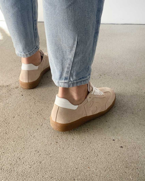 Beige leather sneakers from BOTIMO