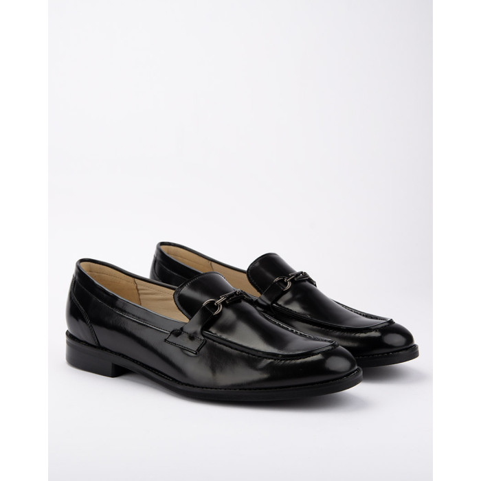 Eleganckie czarne mokasyny z gładkiej skóry licowej