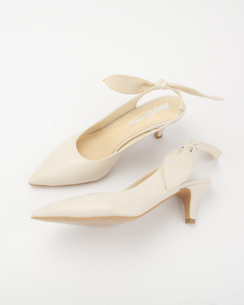 Beige pumps with low heel 6cm