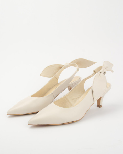 Beige pumps with low heel 6cm