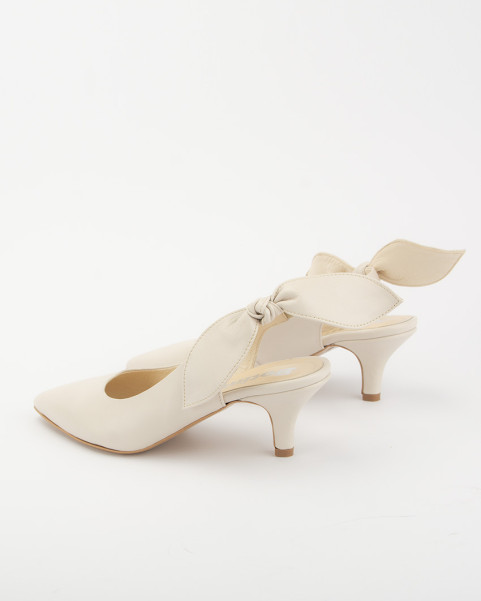 Beige pumps with low heel 6cm