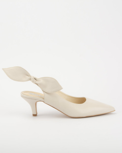 Beige pumps with low heel 6cm