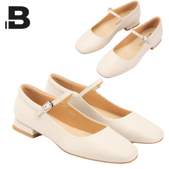 Leather ballerinas with ecru clasp