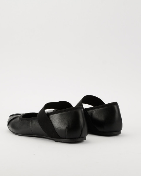 Celia women's black leather ballerinas with elastic band