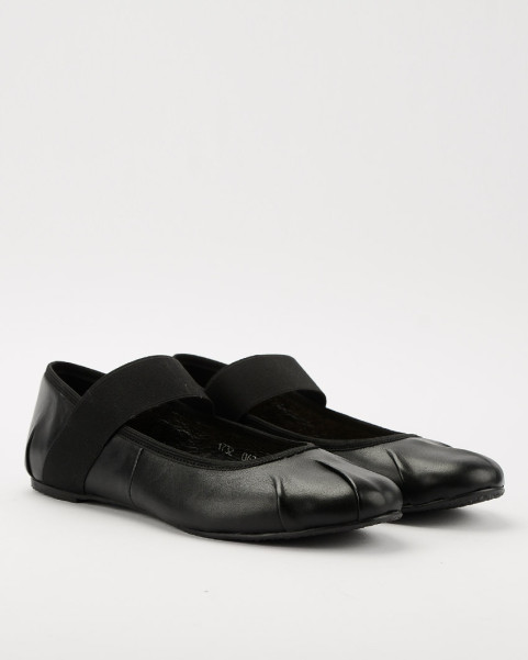 Celia women's black leather ballerinas with elastic band