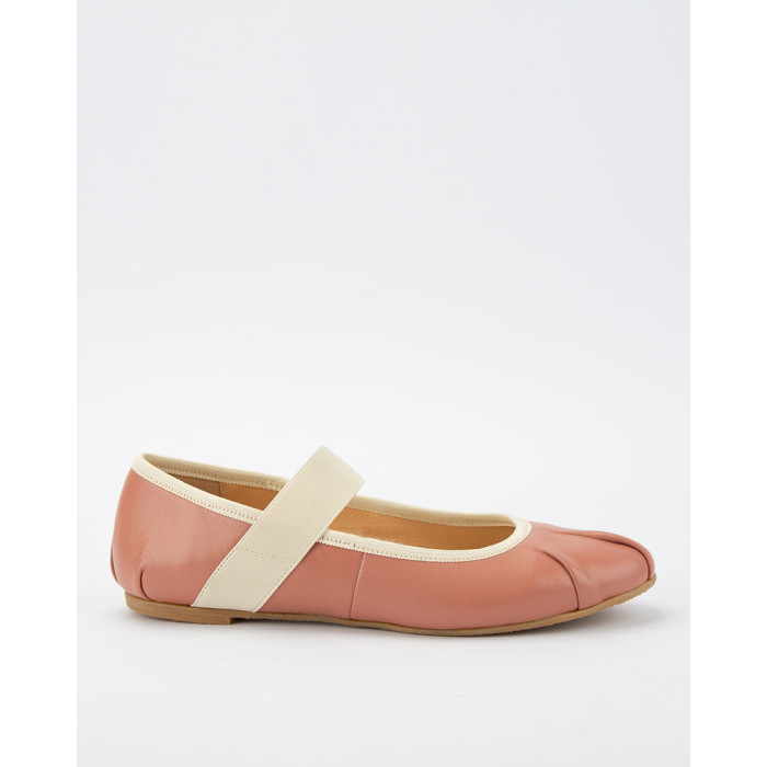 Celia dashing ballerinas pink, leather with elastic band