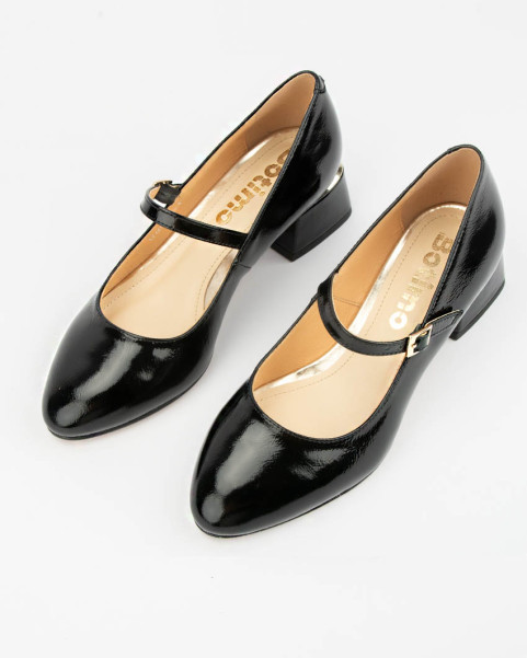 Women's Mary pumps on heel, patent leather