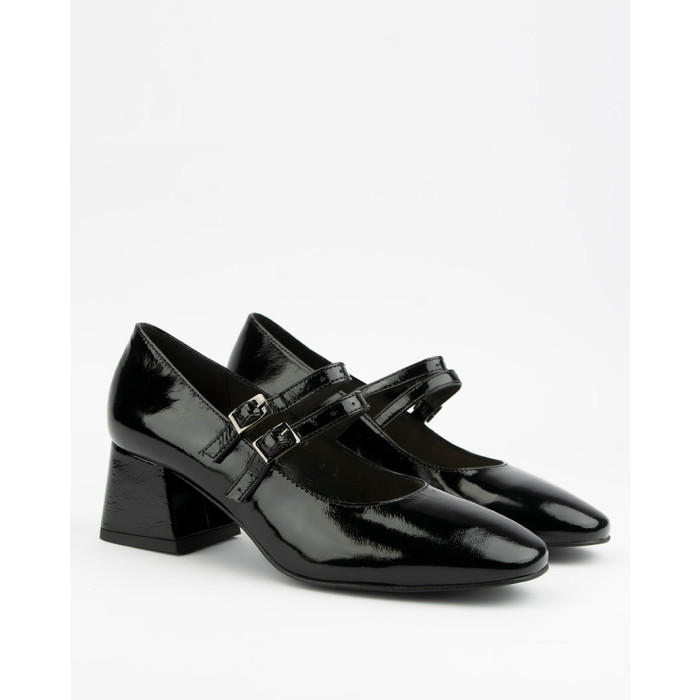 Black Ivette pumps with two straps