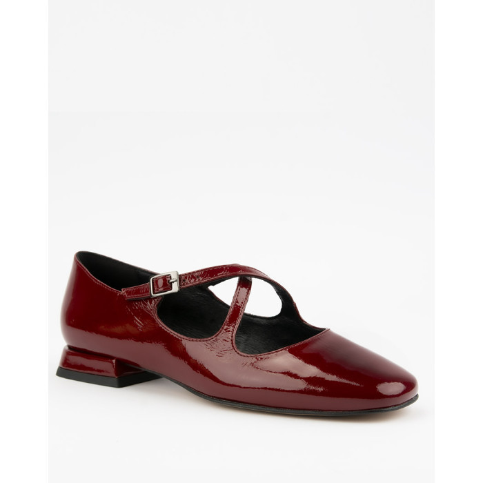 Maroon lacquered Leah ballerinas with straps