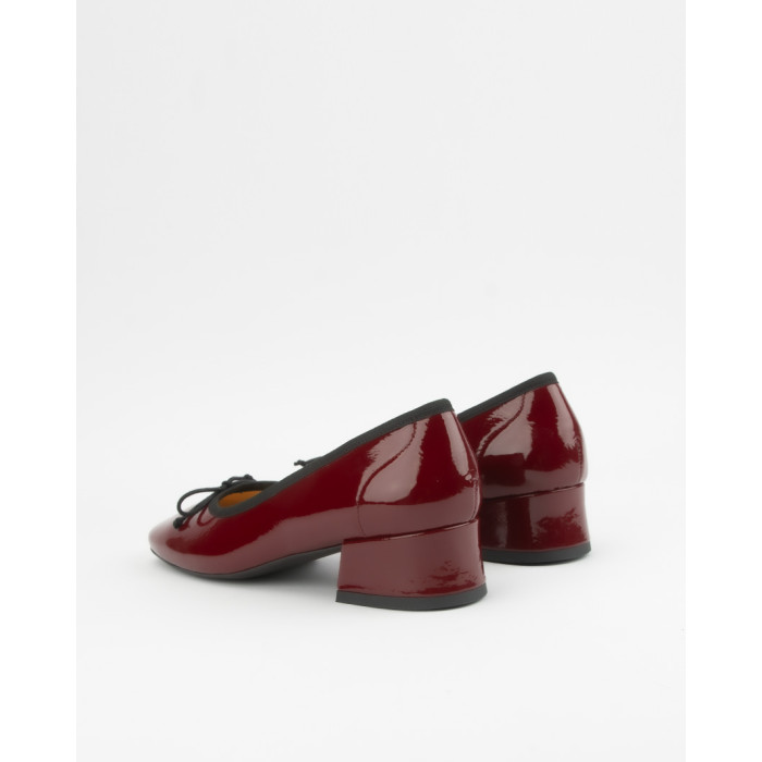 Maroon Ria heeled ballerinas, patent leather
