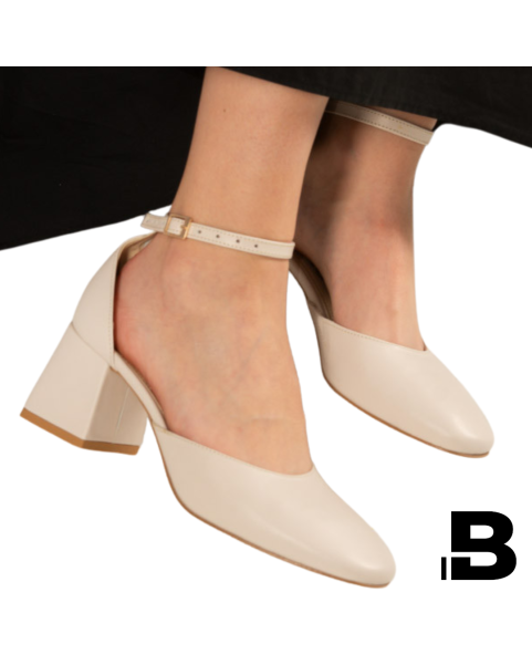 Beige pumps with buckled 6 cm heel