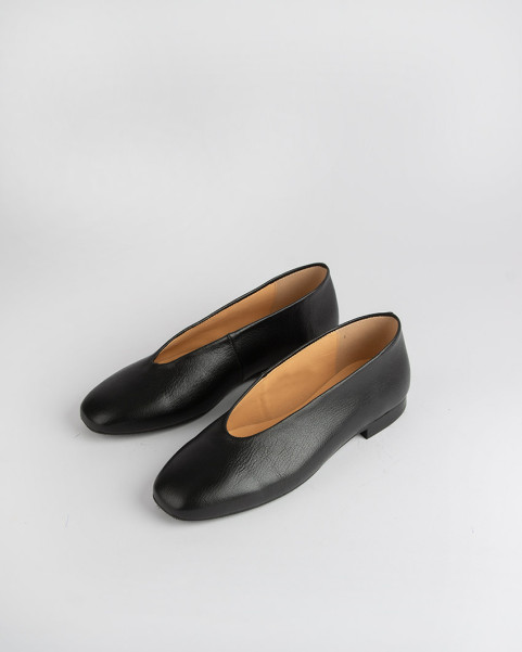 copy of Black lacquered Leah ballerinas with straps