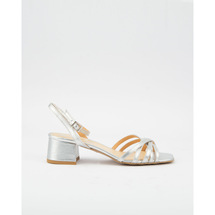 Srebrne sandały JADE na niskim obcasie, z zapięciem