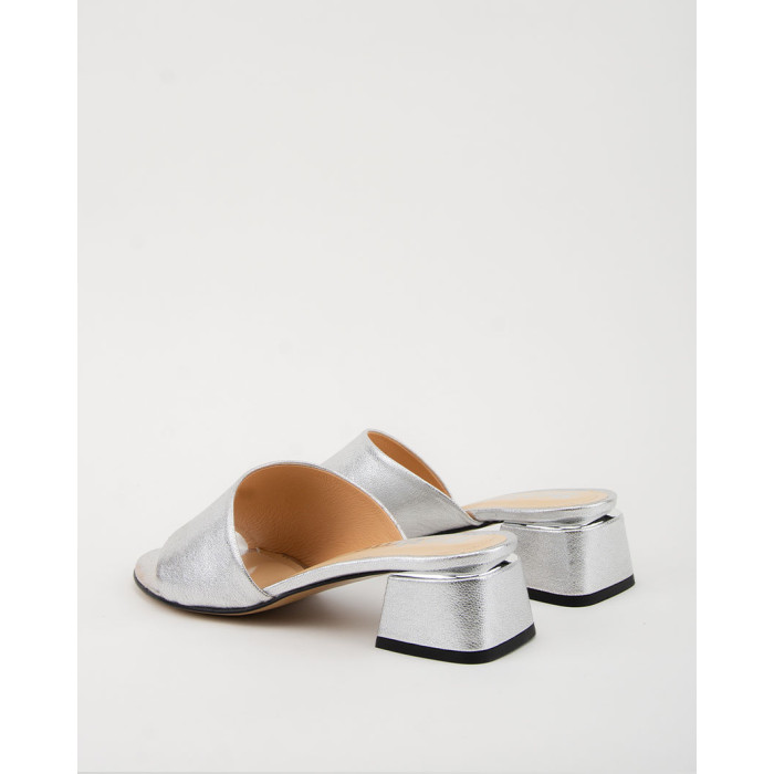 copy of Gold flip-flops with 6 cm wide heel