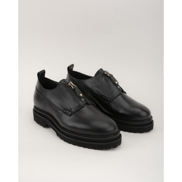 Black leather oxfords BOTIMO