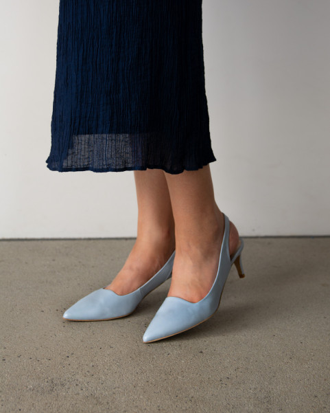 copy of Beige pumps with...