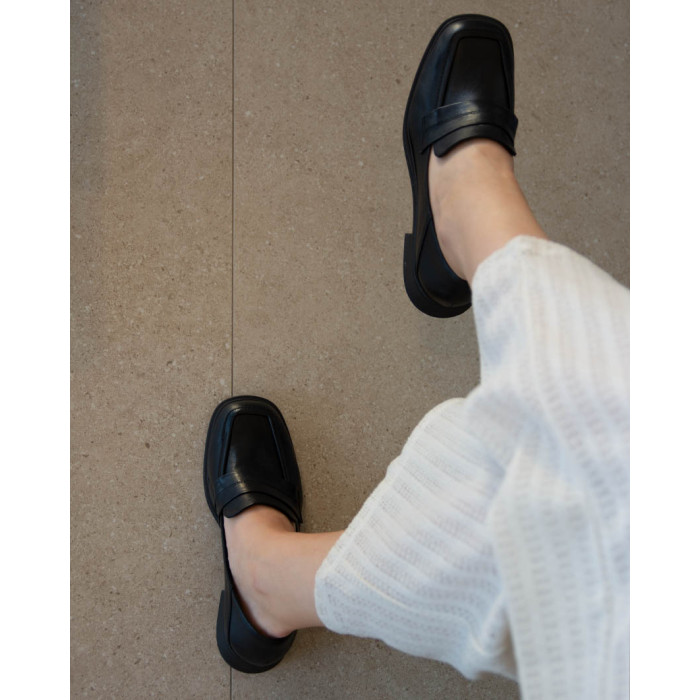 copy of Black leather moccasin with platform BOTIMO